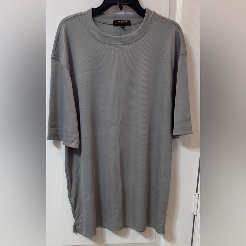 Uomo Log- In Men's Crew Neck Short Sleeve Shirt - Light Gray 2XL. New w/o tags